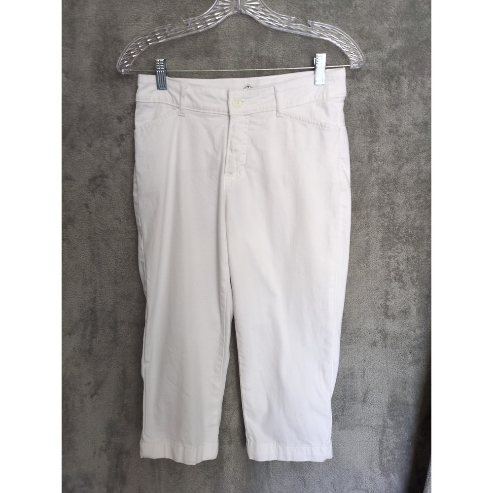 St John's Bay White Capri Pants Cropped‎ Casual Everyday Size 4